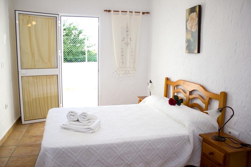 קוניל דה לה פרונטרה Villa Juan מראה חיצוני תמונה